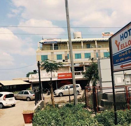Hotel Yellow Lime Ahmedabad Luaran gambar